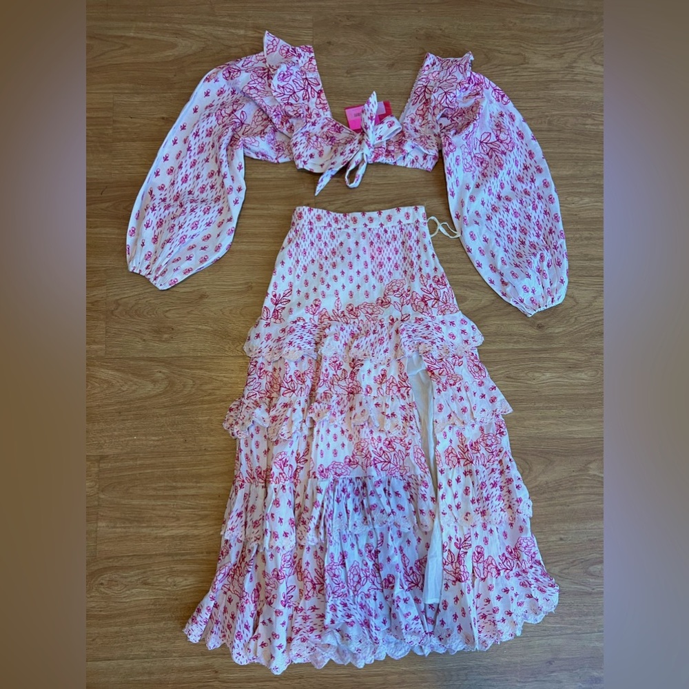 Gorgeous, brand new Hemant & Nandita two-piece set - Picture 3 of 5